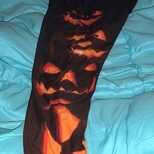 Lularoe os nwot super cool Halloween leggings.